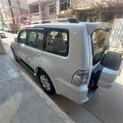 ميتسوبيشي باجيرو